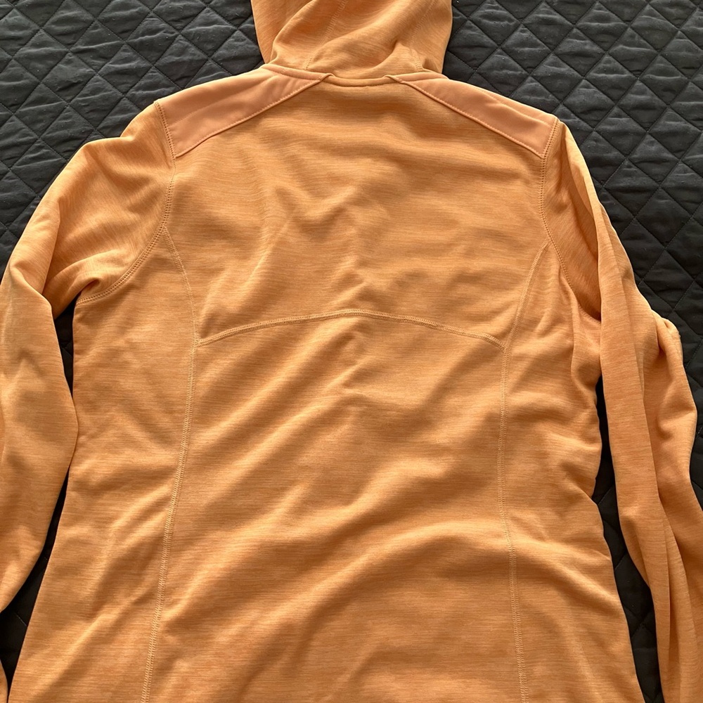 Used Columbia light weight - Picture 3 of 3